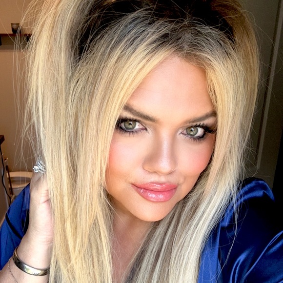 Meet your Posher, Lisa - Picture 1 of 1